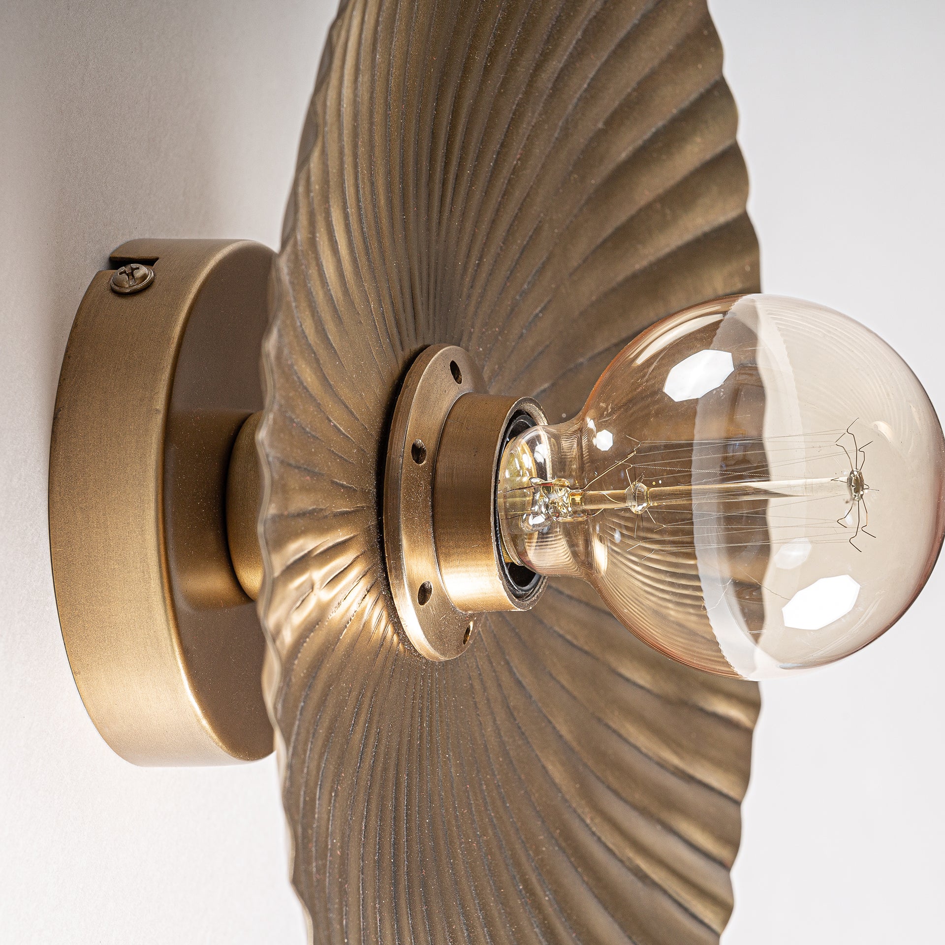 JAKLE WALL LAMP